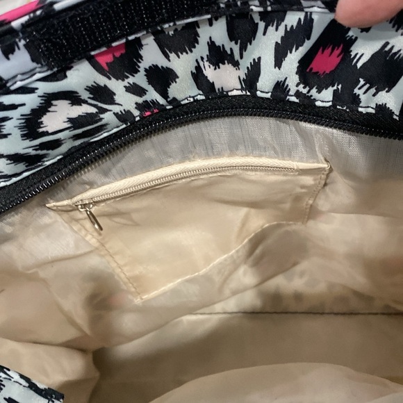 Fashion Print Bag/Lunch? - Picture 9 of 14